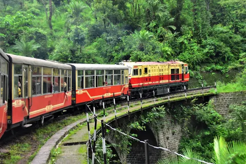 Ferrovia Kalka–Shimla, Índia