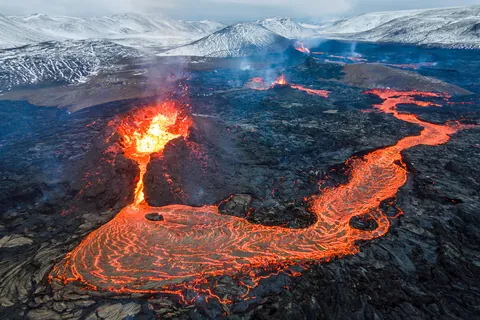 法格拉达尔斯火山的熔岩
