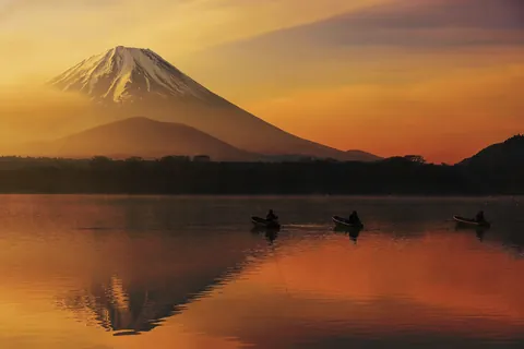 夕焼けの逆さ富士