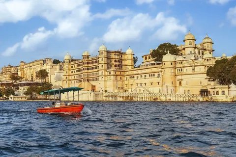 Lago Pichola, India
